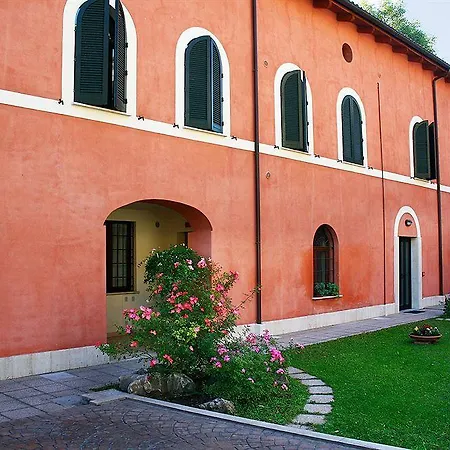 Aparthotel Bizzoni 3*