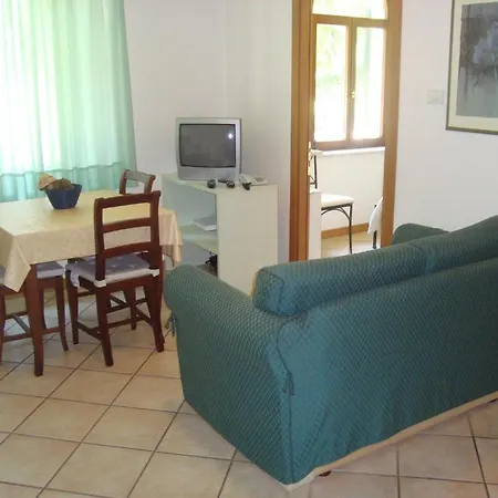 Bizzoni 3* טרני